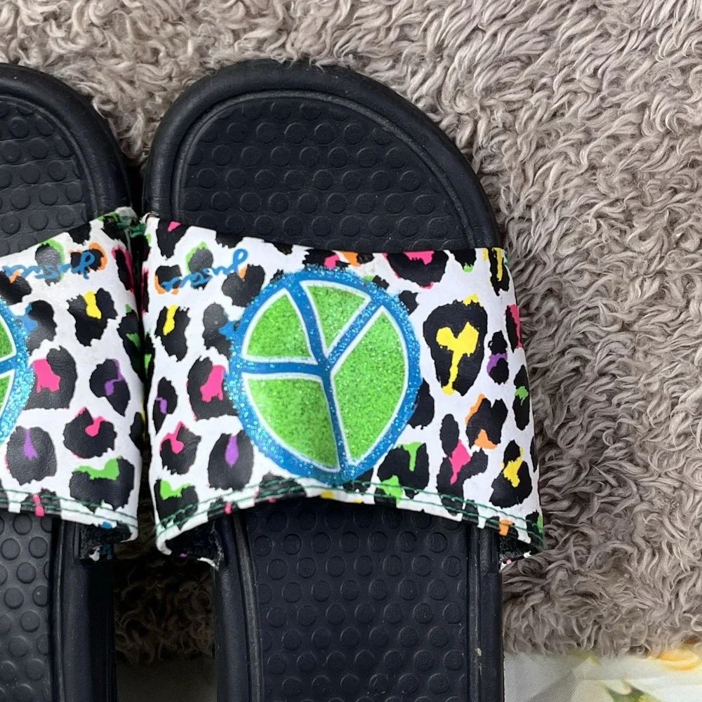 Justice Slides Shoe Size 3-4 Girls Kids Peace Sign Glitter Colorful Animal Print